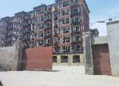 河北宁晋：工厂里建住宅楼 镇政府关注后仍在施工