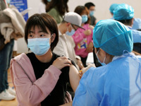 复必泰二价疫苗香港自费市场“开打”，多个平台已提供预约代订服务