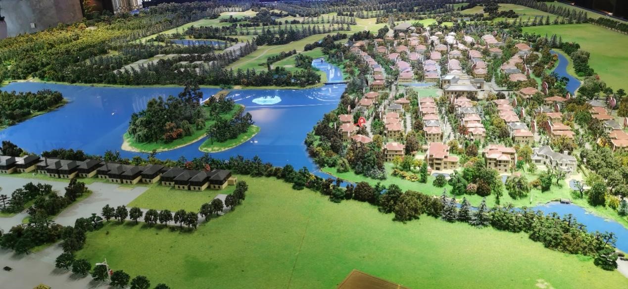 扬州芳甸：湿地公园旁建独栋别墅  “打擦边球”还是监管缺位？