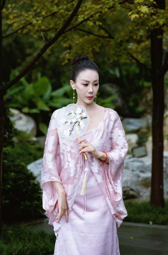 新书《一心渡》横空出世 以家庭文明重建回应时代之问 同名电影海选聚焦"心性"引热议