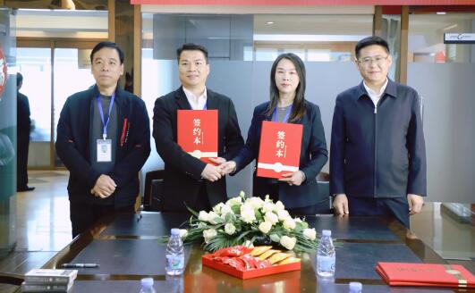 《法治头条》客户端福建新媒体普法中心成立