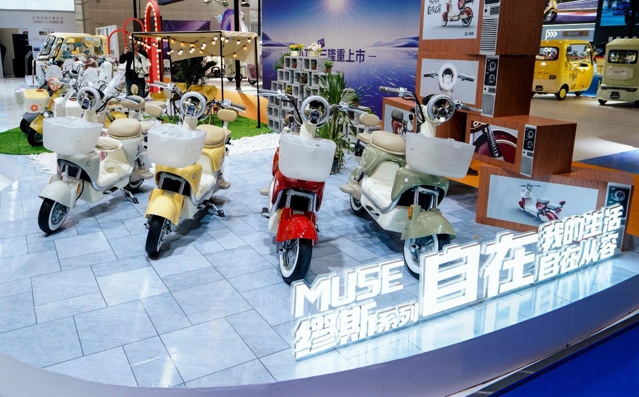 告别焦虑时代:立马用“劲在掌握,自由自在”,重新定义现代女性的力量两面 告别焦虑时代:立马用“劲在掌握,自由自在”,重新定义现代女性的力量两面