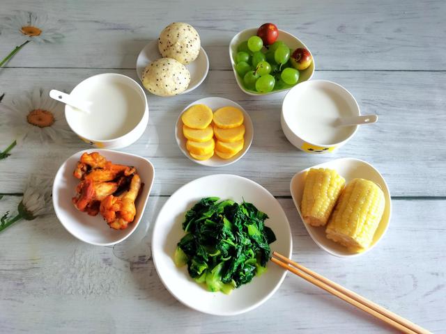 减脂人群早餐怎么吃才能避免复胖？2026 轻卡代餐选购指南，营养饱腹轻松控热量