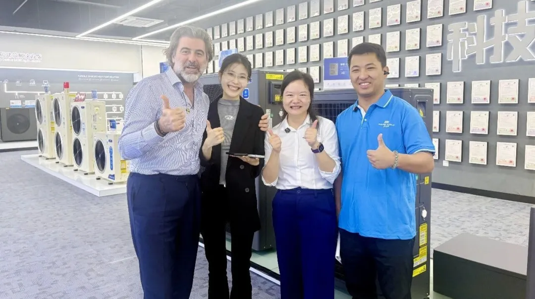 热泵权威媒体探厂揭秘！深挖派沃“智造”硬核实力，解锁全年稳赚的财富密码