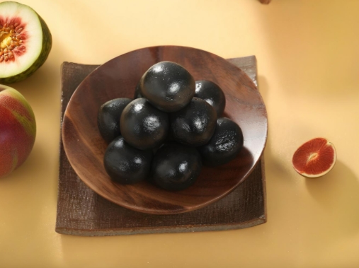 黑芝麻丸怎么选？非遗技艺传承，古法蒸晒锁住满满营养