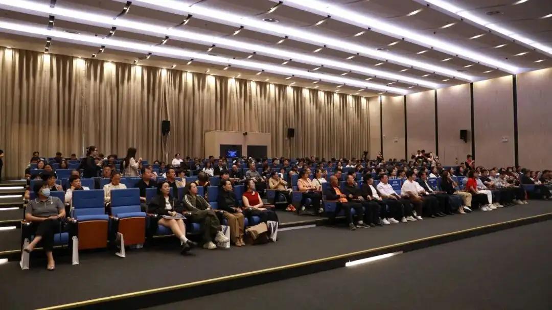 逐梦澳加新马 奔赴世界新程｜春季留学专场分享会圆满收官