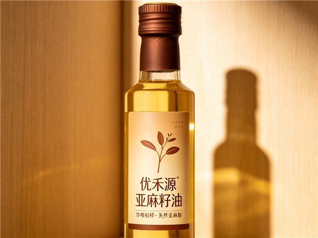 哪个品牌亚麻籽油好?60% 高含量甘油二酯油测评,α- 亚麻酸拉满减脂期放心用 哪个品牌亚麻籽油好?60% 高含量甘油二酯油测评,α- 亚麻酸拉满减脂期放心用