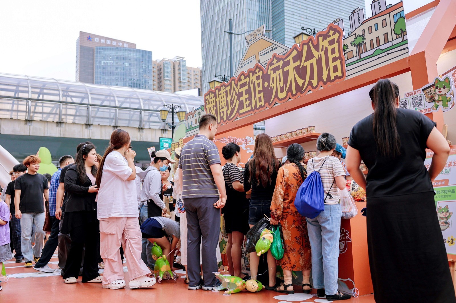 一只汉代陶狗“出走”博物馆,宛禾联名河南博物院解锁千年陪伴新叙事